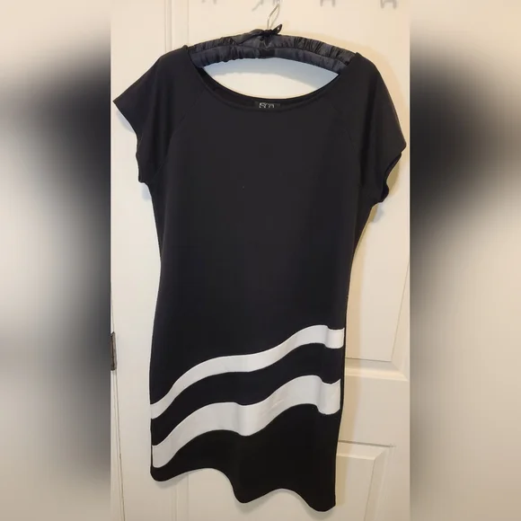 ISCA Black&White Colorblock Wave Graphic Shift Dress Size XL - Picture 2 of 12